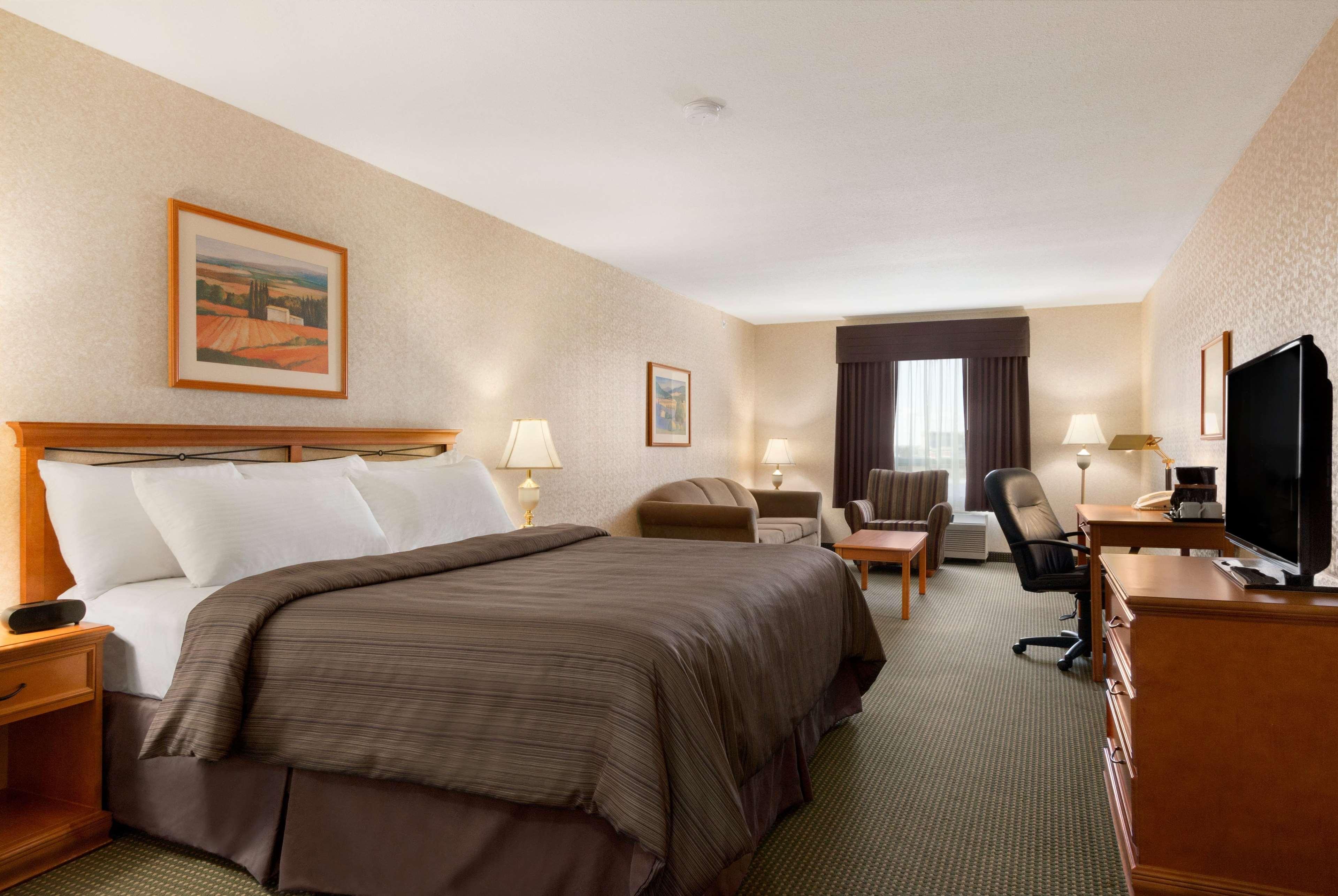 Days Inn By Wyndham Saskatoon Extérieur photo