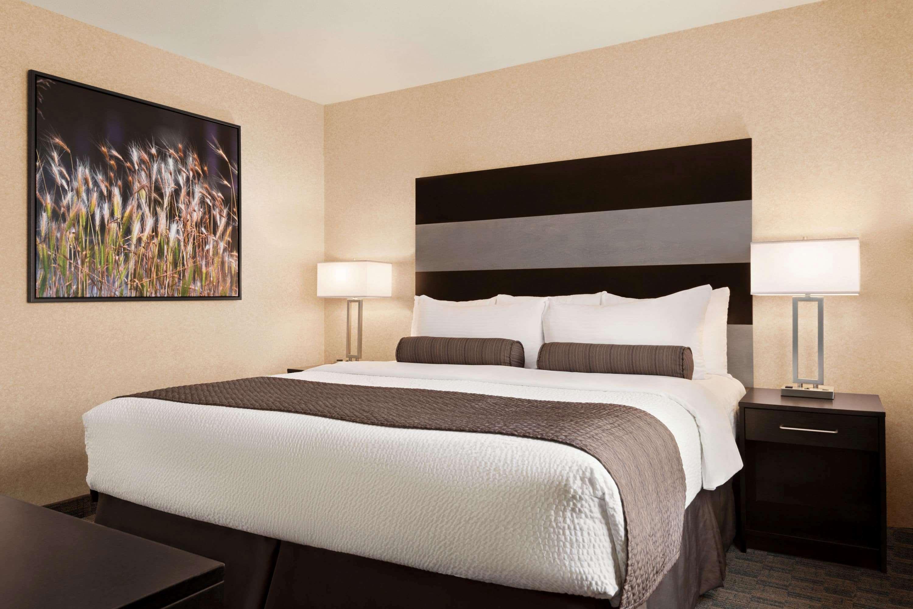 Days Inn By Wyndham Saskatoon Extérieur photo